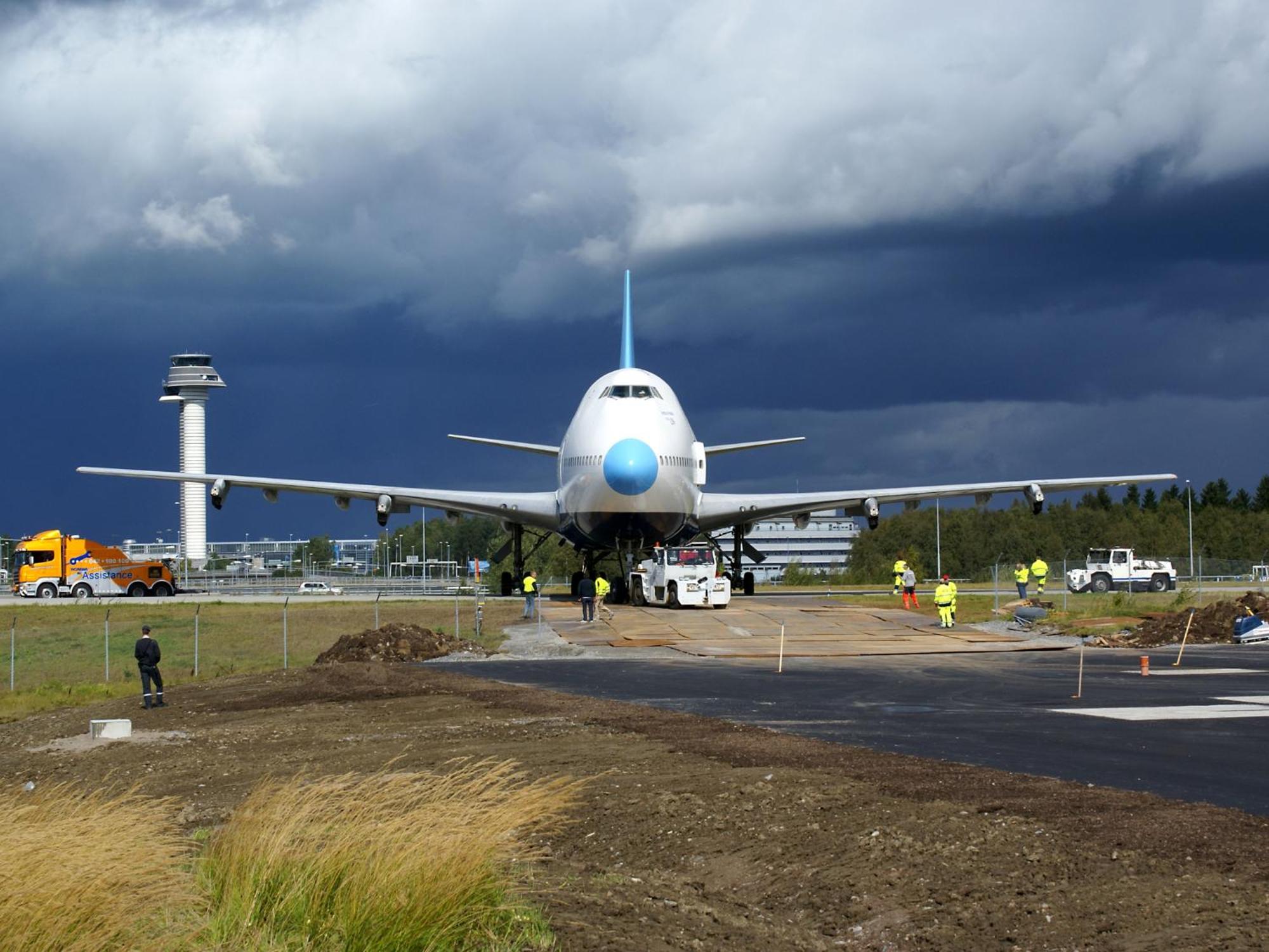 Stf Jumbo Stay Stockholm Arlanda Exterior photo